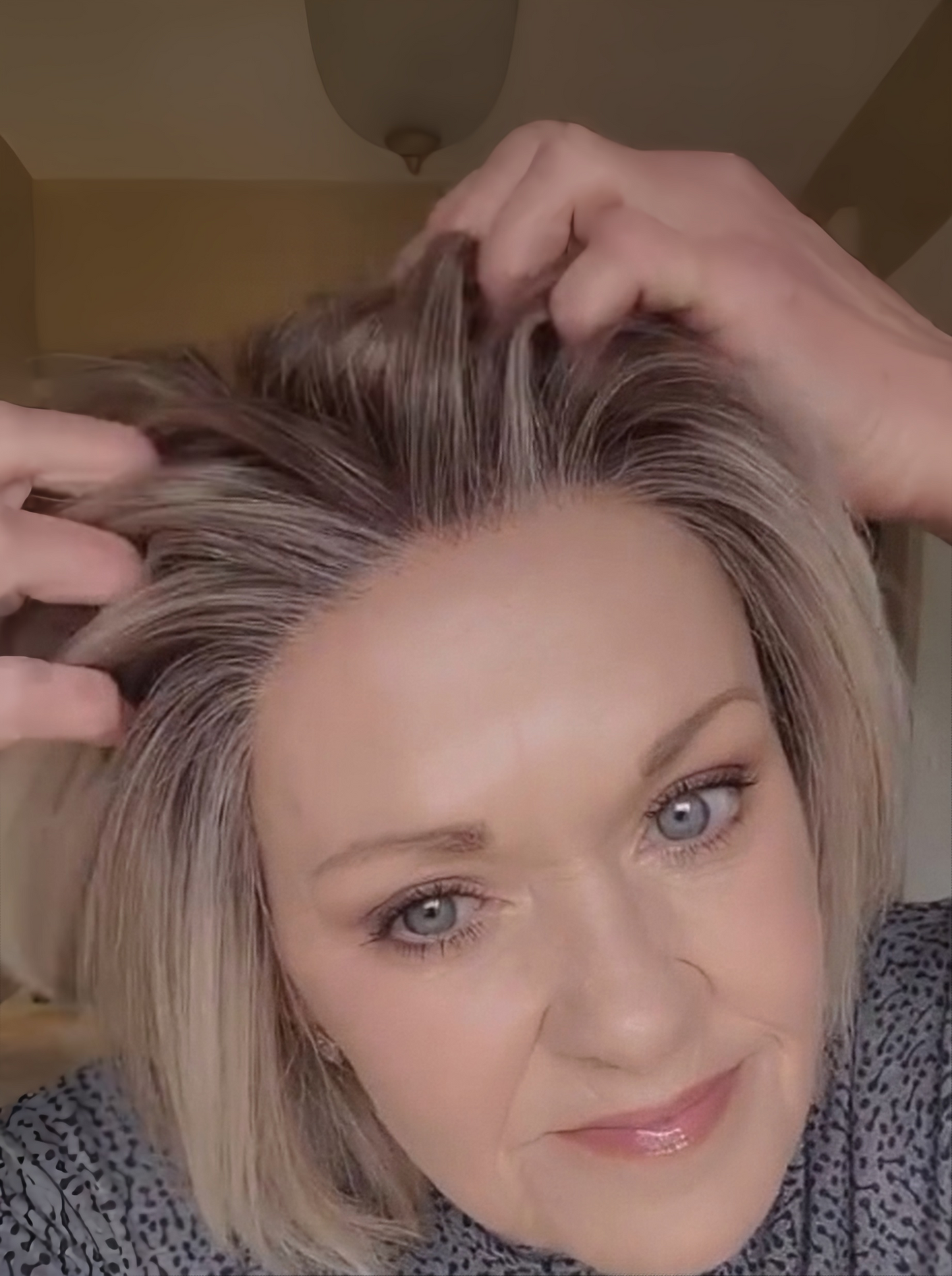 CLASSIC COOL WIG