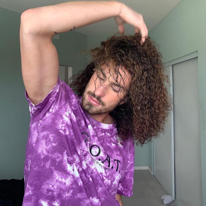 Summer Wig This wig is very “Malibu surfer dude” vibes