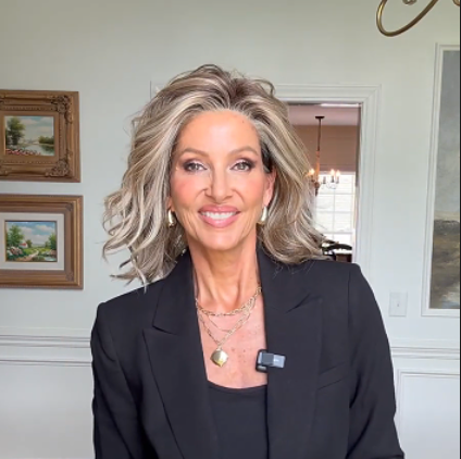 Raquel Welch  Simmer | HF Synthetic Lace Front Wig