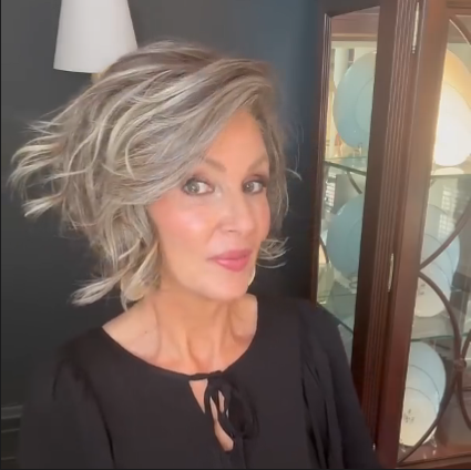 BelleTress  Los Angeles | Synthetic Lace Front Wig (Mono Part)