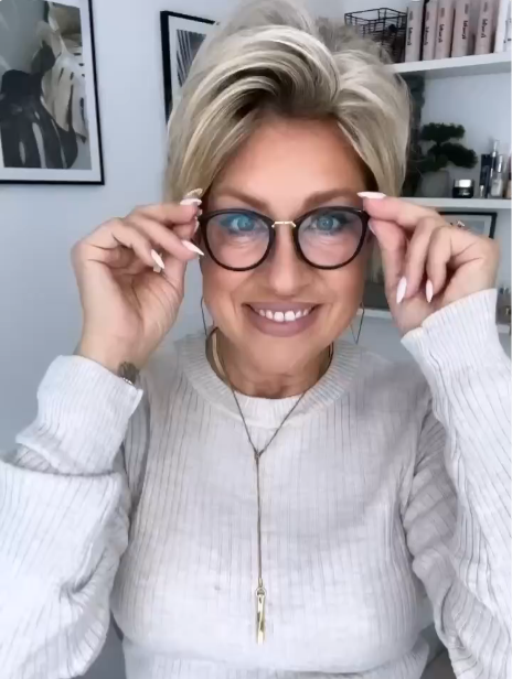 Flirt Alert Glueless Wig