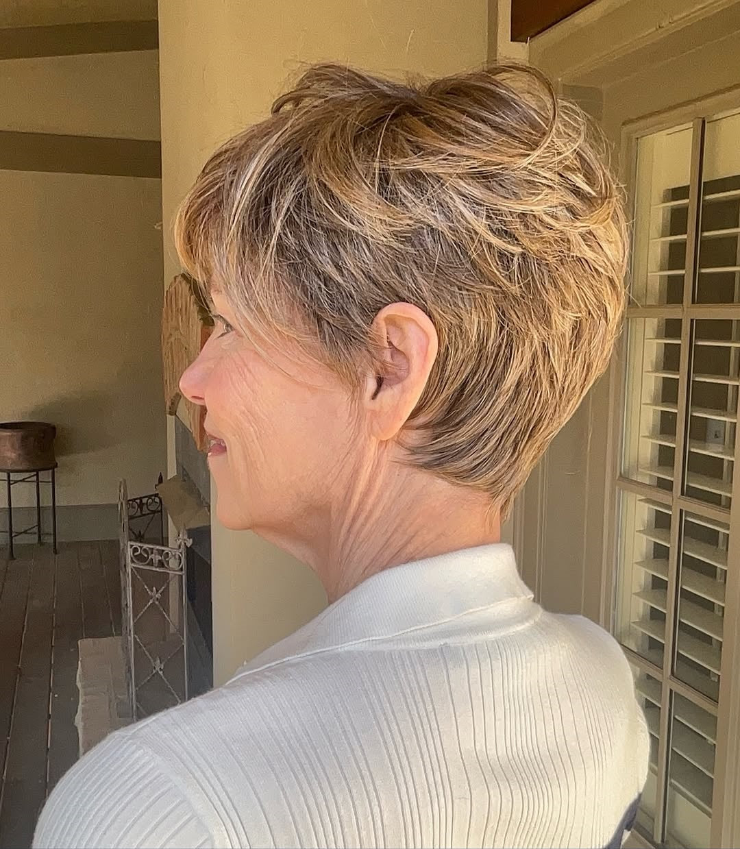 Soho | Synthetic Lace Front Wig (Mono Part)