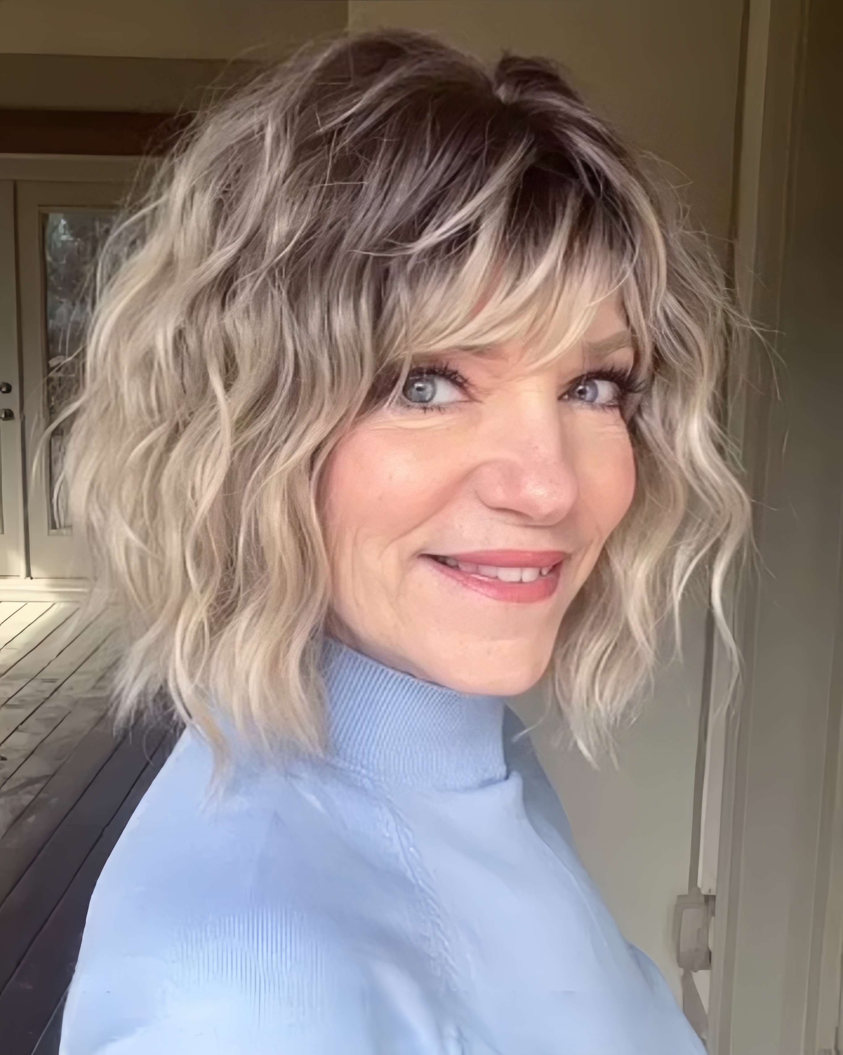 Vanilla Latte |Baby Blonde Short Wavy Bob Synthetic Wig with Bangs